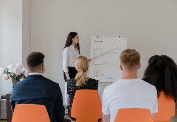 Навчання на робочому місці: переваги для роботодавця - Блог Sun One